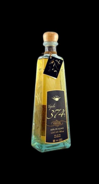 374 Tequila Añejo