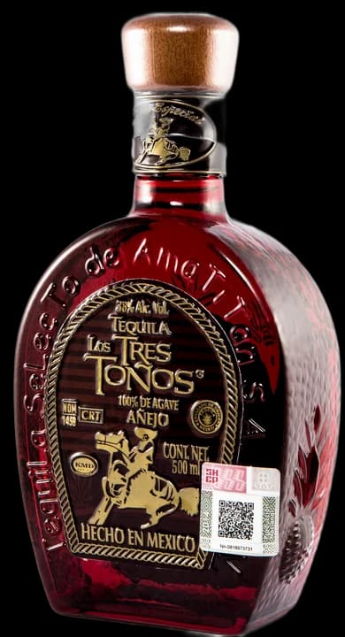 Los Tres Toños Añejo