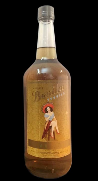 Mujer Bonita Añejo