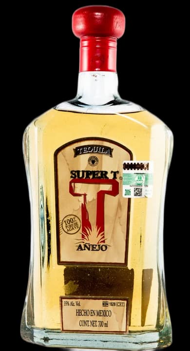 Super T Añejo