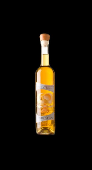 Volador Añejo