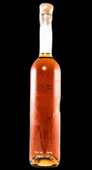 Con Alma de Mujer Extra Añejo