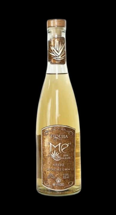 Me Premium Tequila Añejo