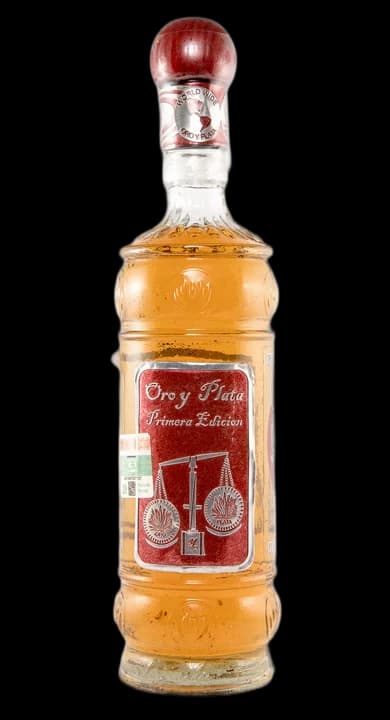 Oro y Plata Primera Edicion Añejo